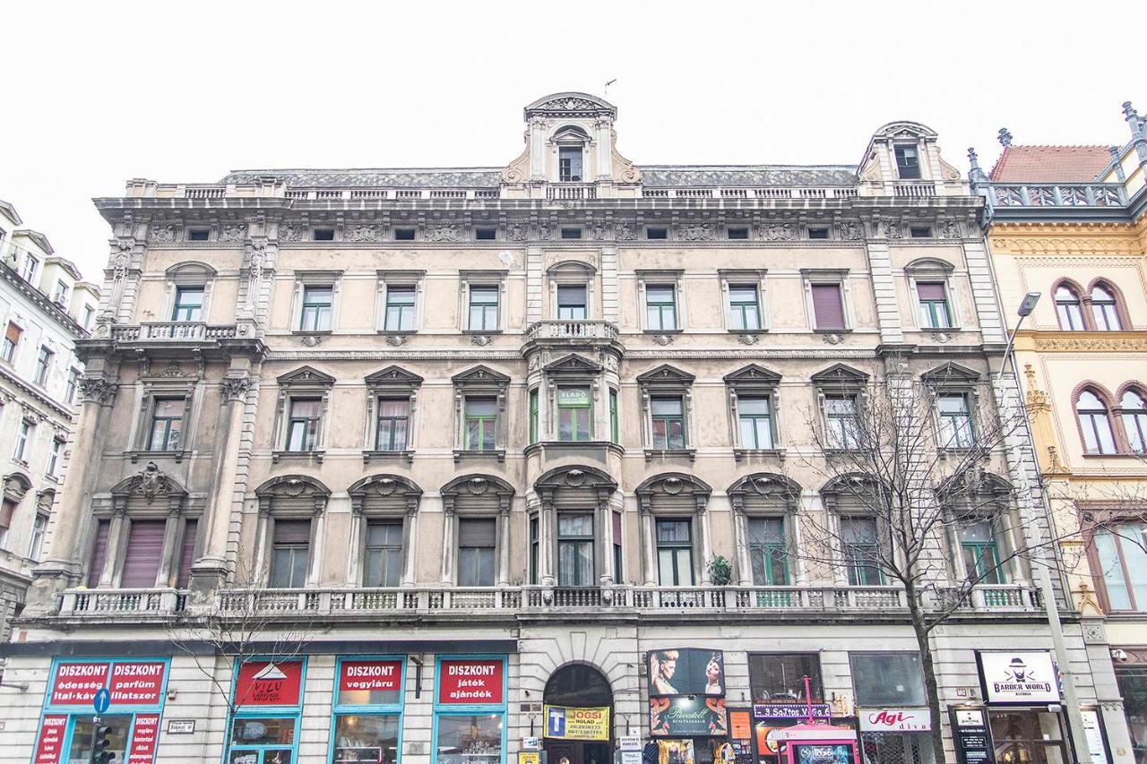Astoria Tiny Apartment Budapest Luaran gambar