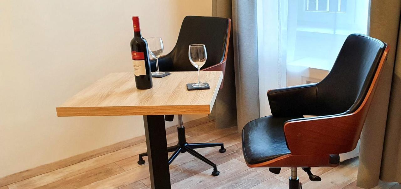 Astoria Tiny Apartment Budapest Luaran gambar